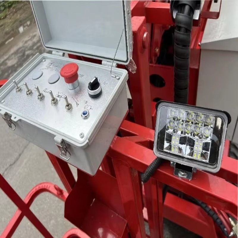 YG Customized 12m Briggs & Str - Compact Crawler Boom Lift のレビューと価格